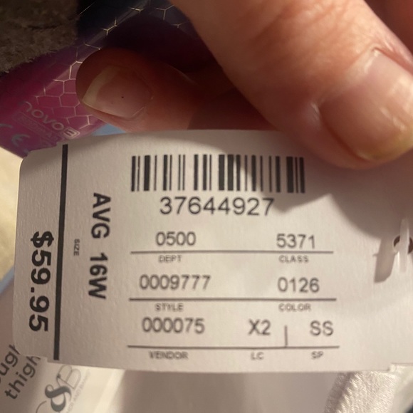 Capri pants - Picture 2 of 3